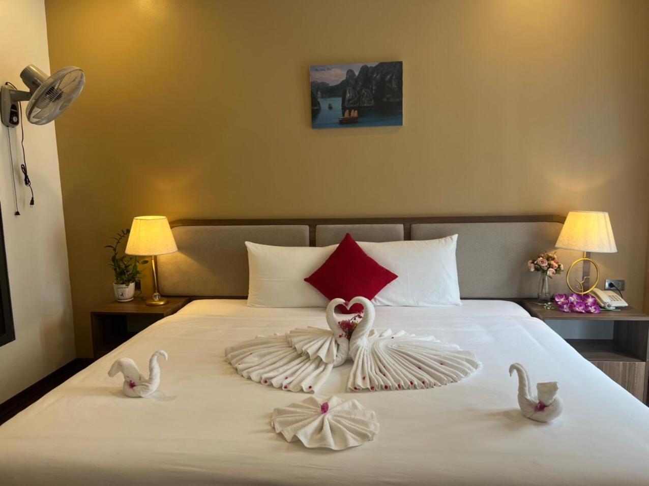 Lantana Ha Long Hotel E409 Sunplaza Pho Di Bo, Bai Chay, Ha Long Luaran gambar